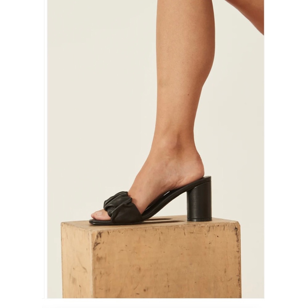 Lpa Robyn Heel View 3